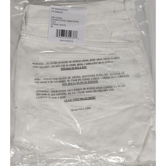 Free People White Shorts Loving Good Vibrations - Picture 9 of 10